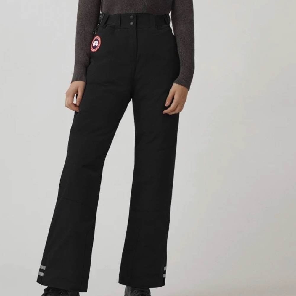 New Canada Goose Tundra Snow Pants, Size XS.